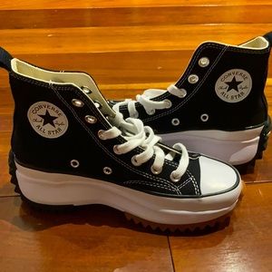 Converse run star hike